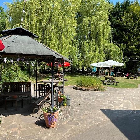 Bed and Breakfast The Royal Oak Ashbourne  Exterior foto